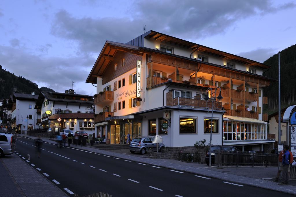 Hotel Cristallo Santa Cristina Val Gardena エクステリア 写真